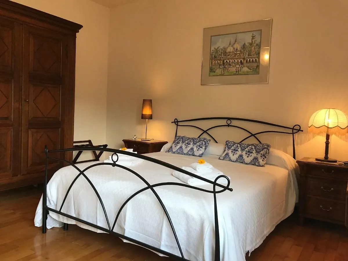B&B Marco Polo Lavena Ponte Tresa Bed & Breakfast
